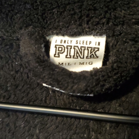 Victoria's Secret PINK robe - Picture 3 of 3